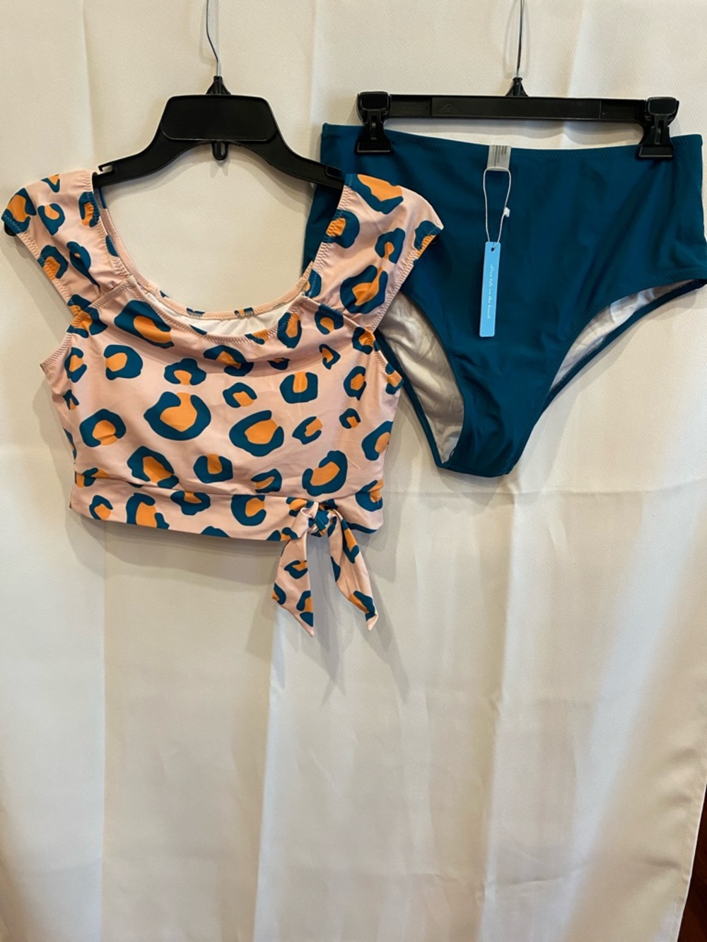 Cupshe Pink Teal Leopard Print Tie-Front Bikini Set